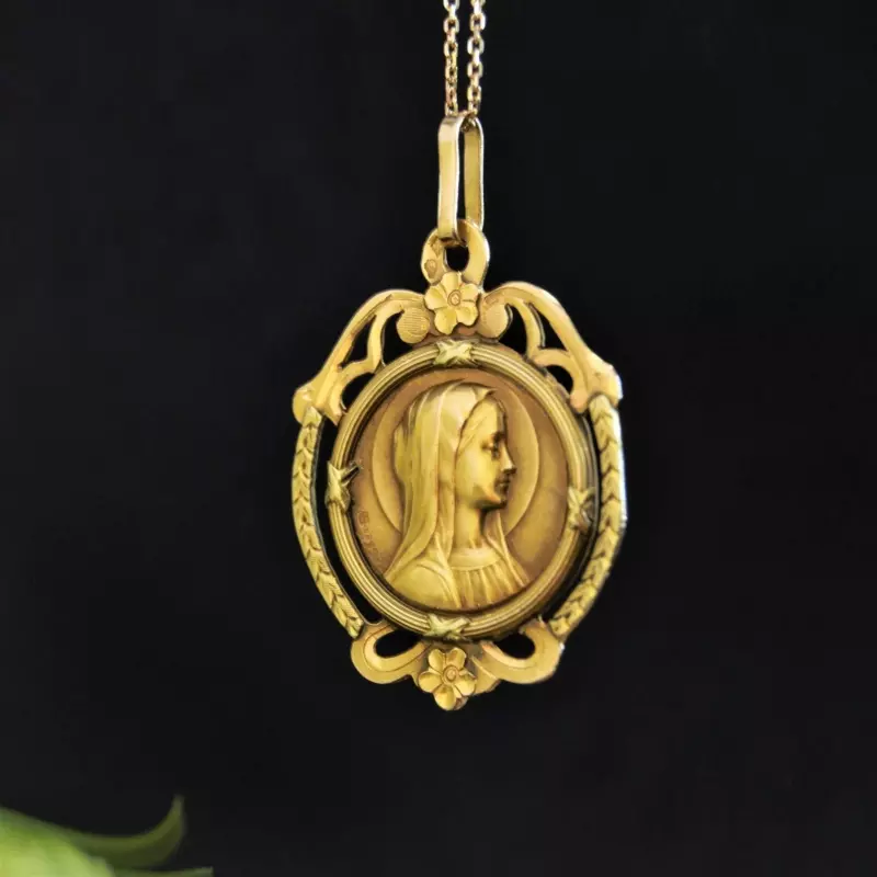 Collection Les Antiques - Médaille vierge ajourée Paula