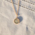 Médaille jeton perlé nacre 16mm