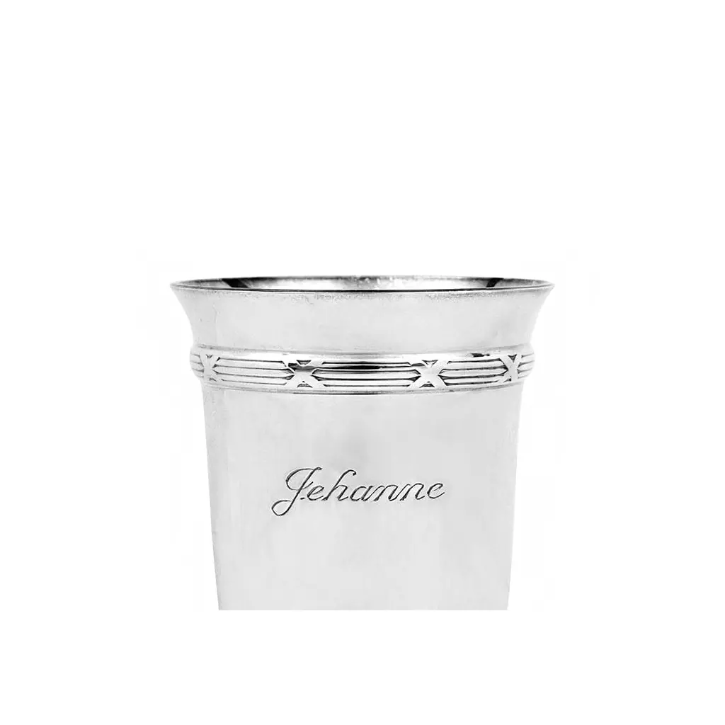 Timbale Gorge Filet En Metal Argente Pour Un Cadeau De Bapteme Maison La Couronne