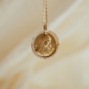 Médaille Notre Dame de tendresse tour diamants et saphir rose