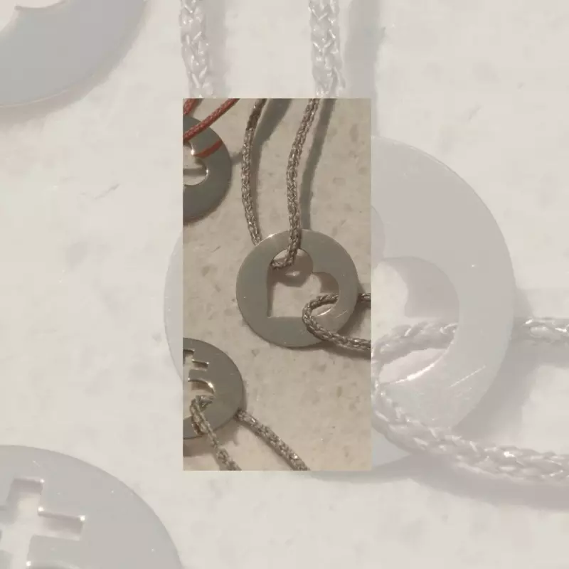 Bracelet sur cordon - Mini rond coeur • ENSEMBLE - 3